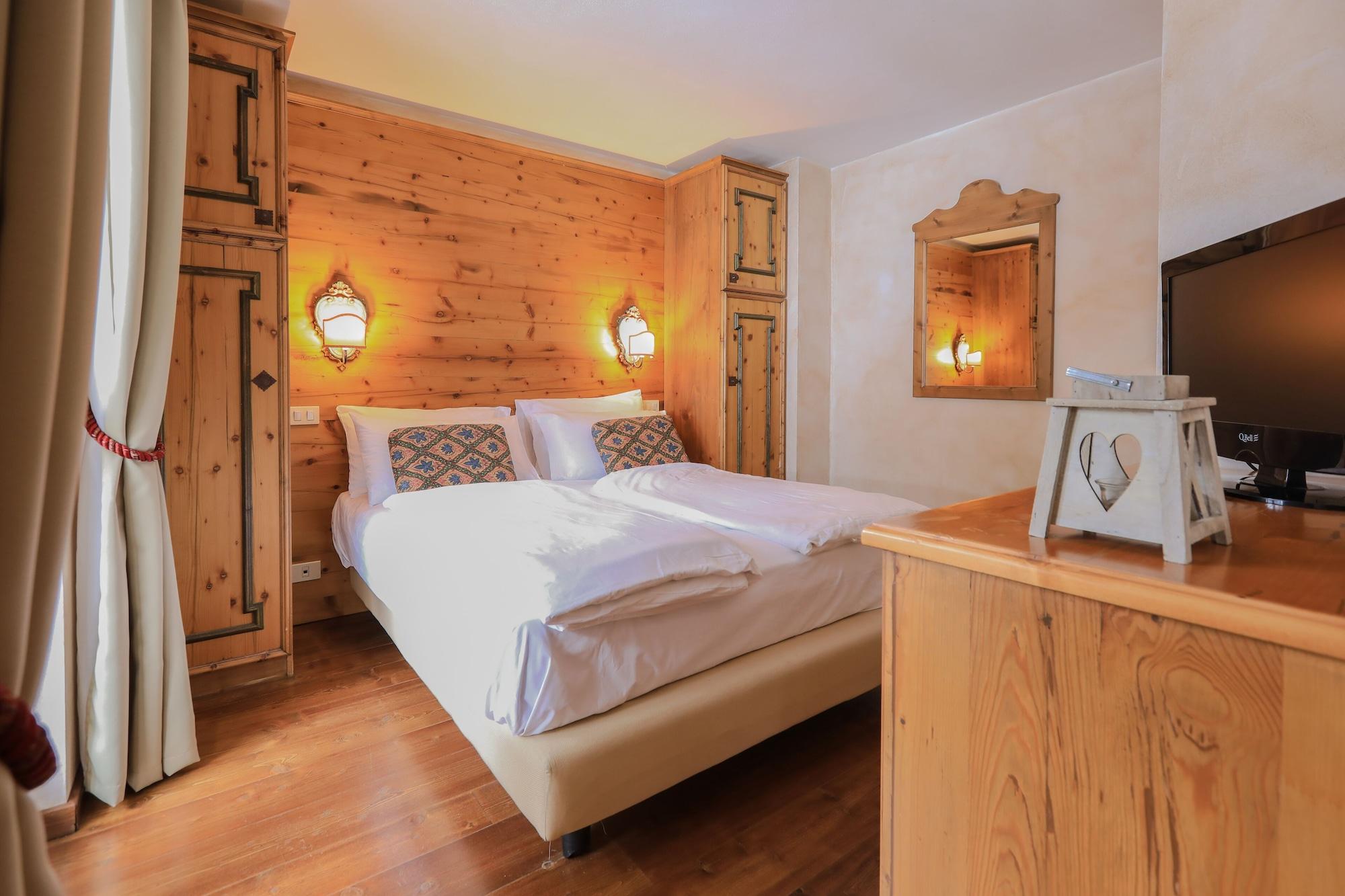 Hotel Perla Madonna di Campiglio Luaran gambar