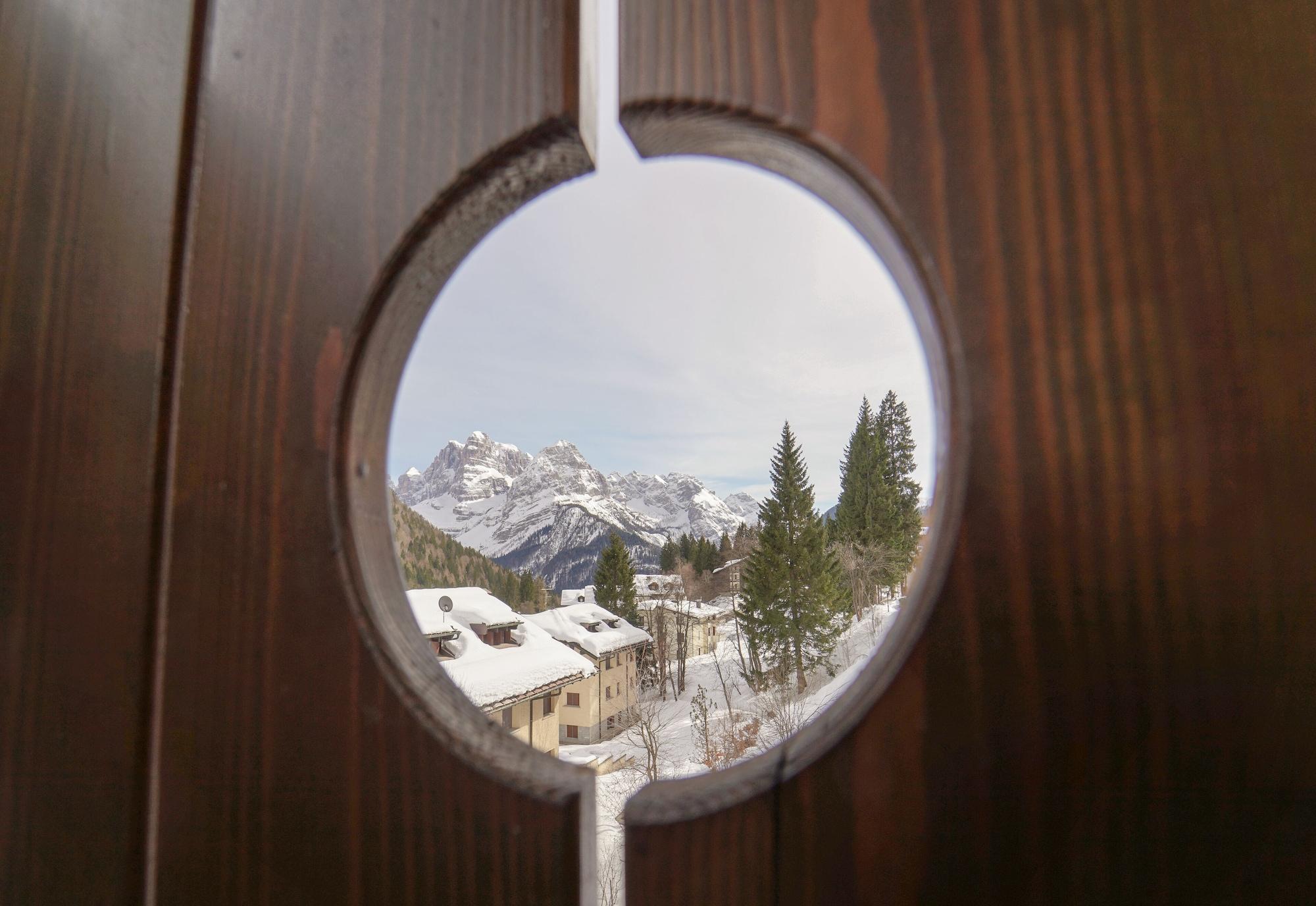 Hotel Perla Madonna di Campiglio Luaran gambar