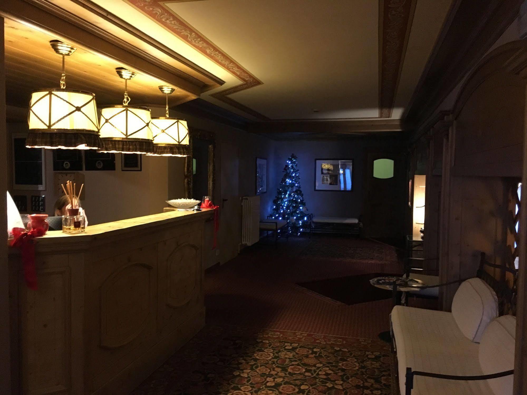 Hotel Perla Madonna di Campiglio Luaran gambar